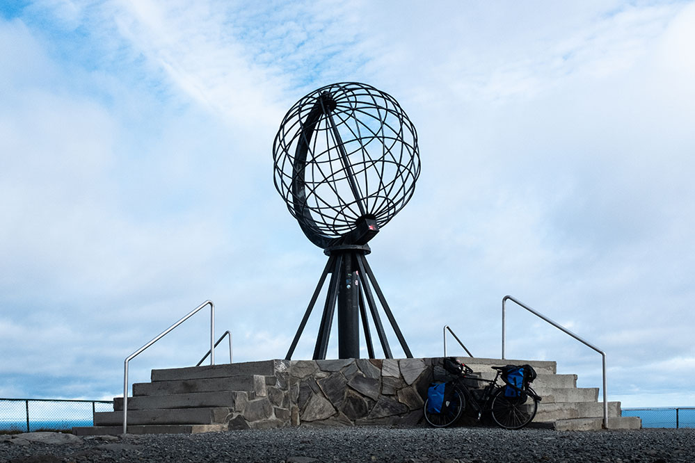 Dessiner en voyage : de Nantes au cap Nord à vélo